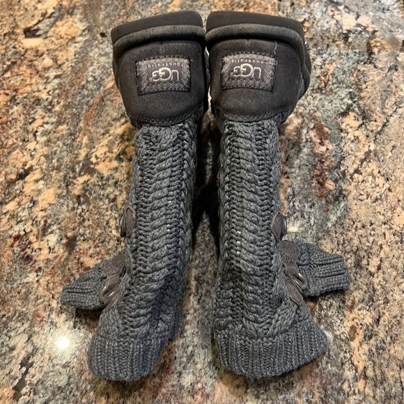 UGG Tularosa Grey SZ 6 Sweater Cable Knit Boots - Picture 3 of 7